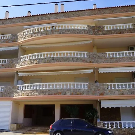 Apartment Beachfront Nea Styra
